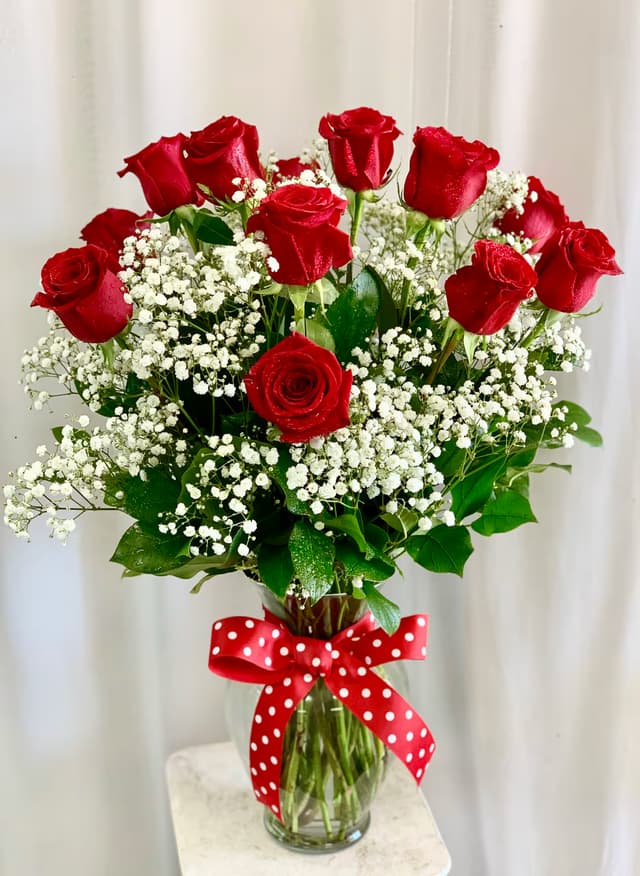 1 Dozen Red Roses